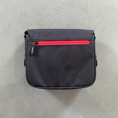 TRAPSTAR IRONGATE 1.0 CROSSBODY BAG BLACK RED