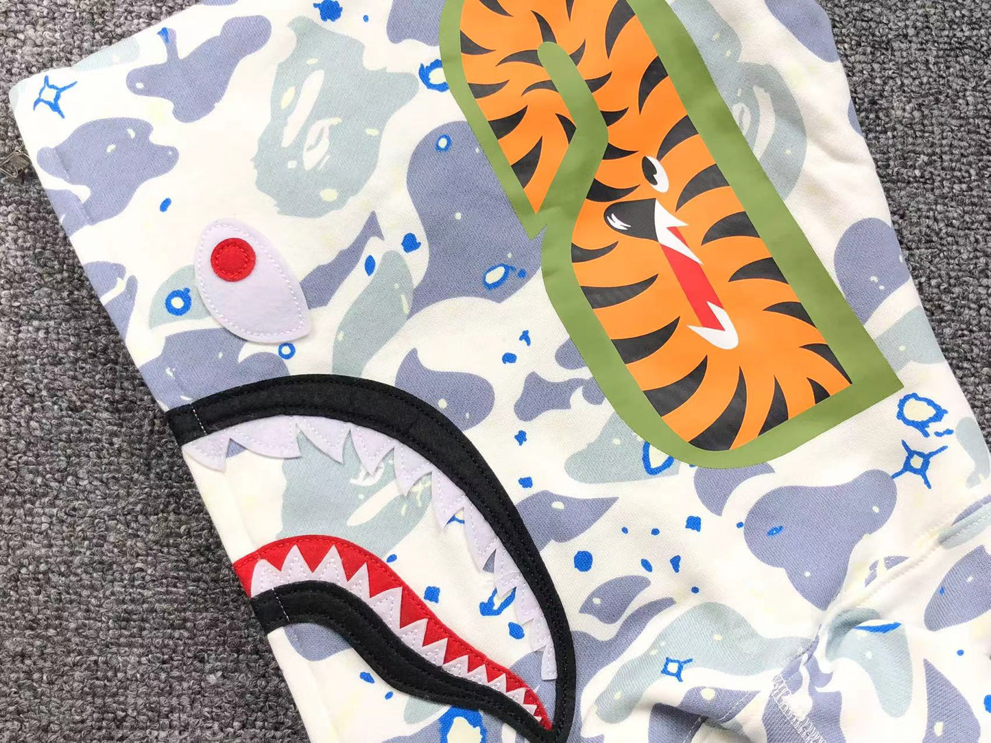 BAPE SPACE CAMO SHARK FULL ZIP HOODIE WHITE