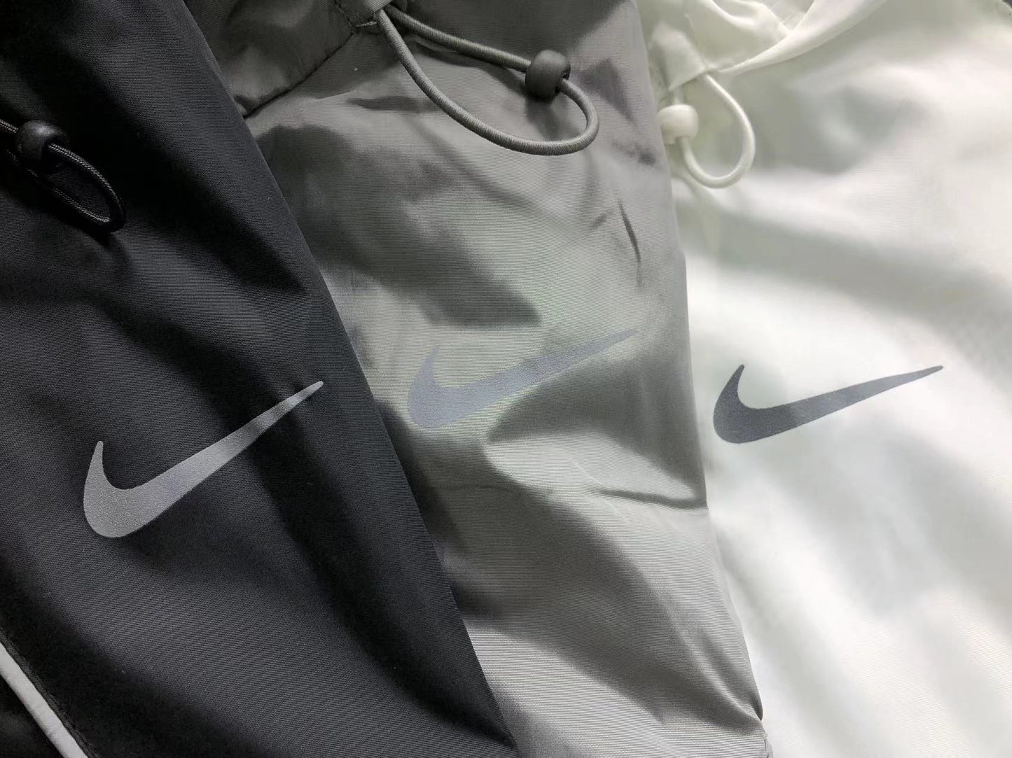 Campera Corteiz x Nike NRG Onyx Blanca