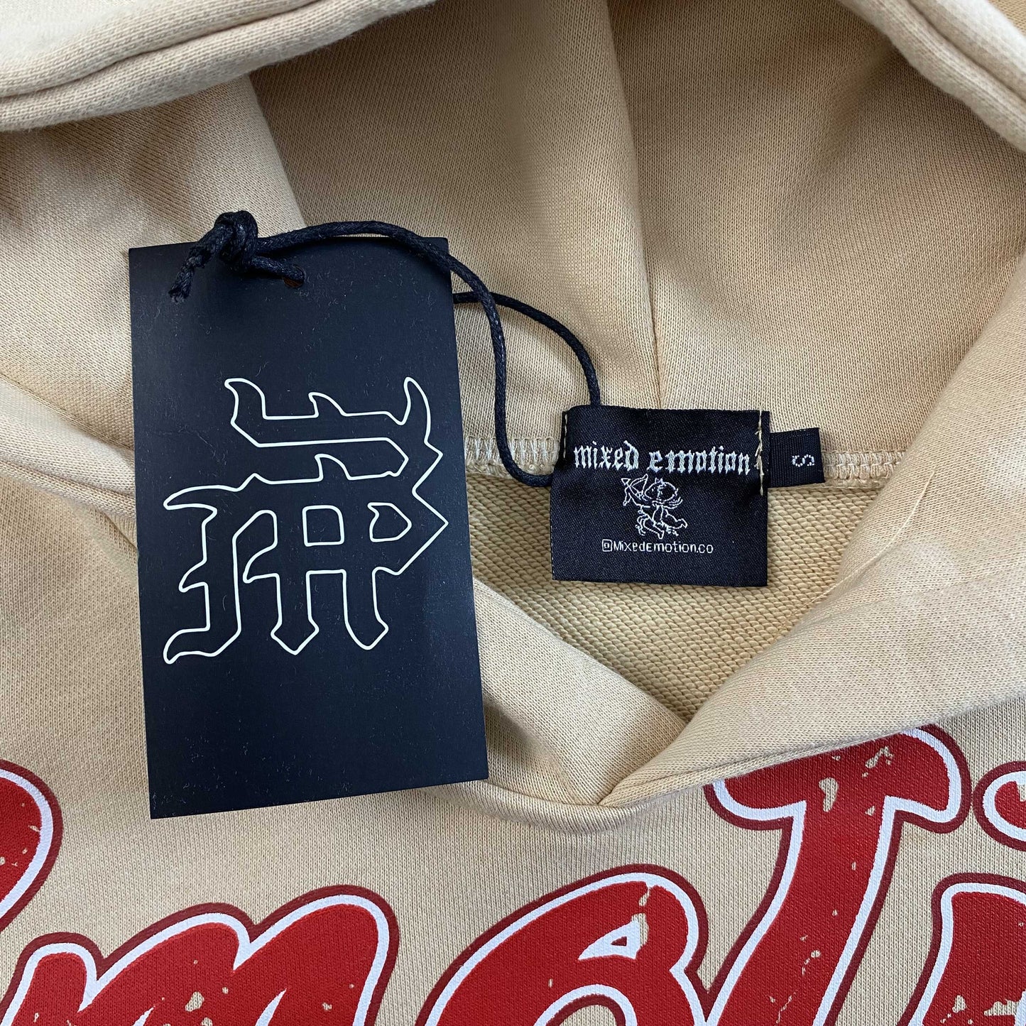 Buzo Mixed Emotion Blinded Crema