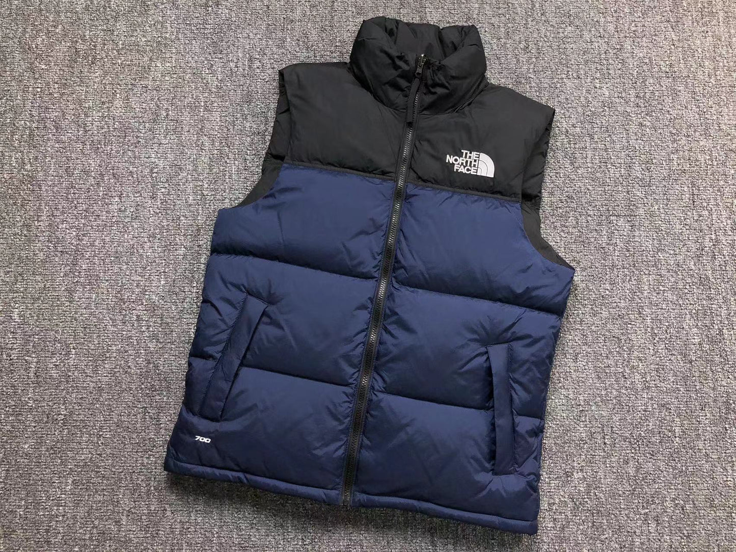 THE NORTH FACE 1996 RETRO NUPTSE VEST NAVY