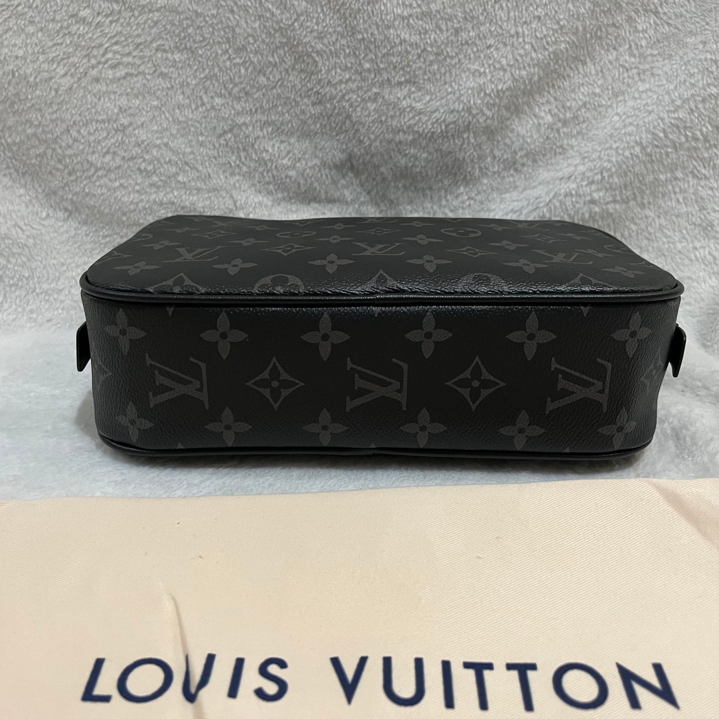 LOUIS VUITTON MONOGRAM ECLIPSE TRUTH TOILETTE GM MAKEUP POUCH