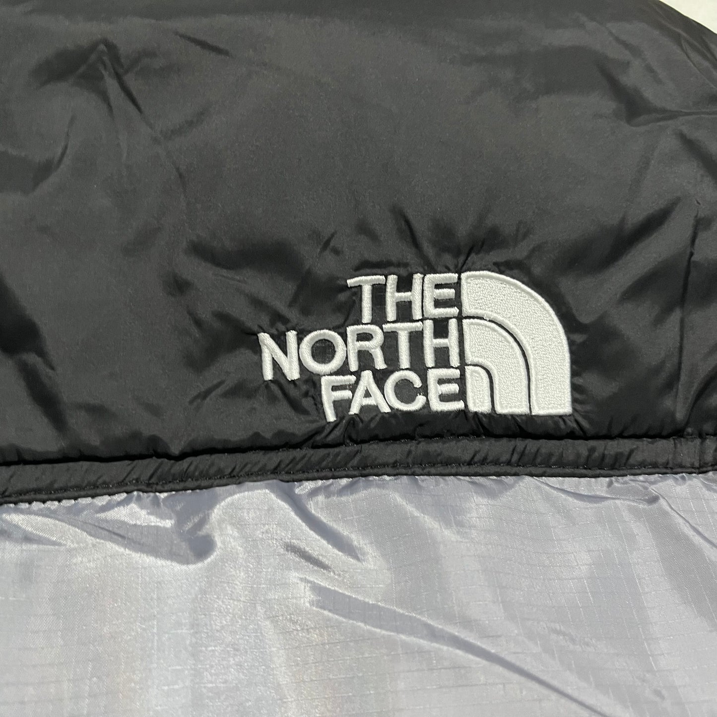 THE NORTH FACE 1996 RETRO NUPTSE 700 FILL PACKABLE JACKET GREY