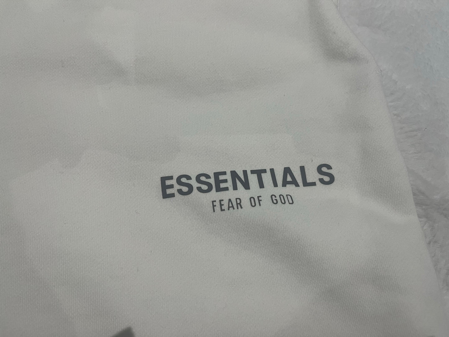 FEAR OF GOD ESSENTIALS SWEAT SHORTS WHITE