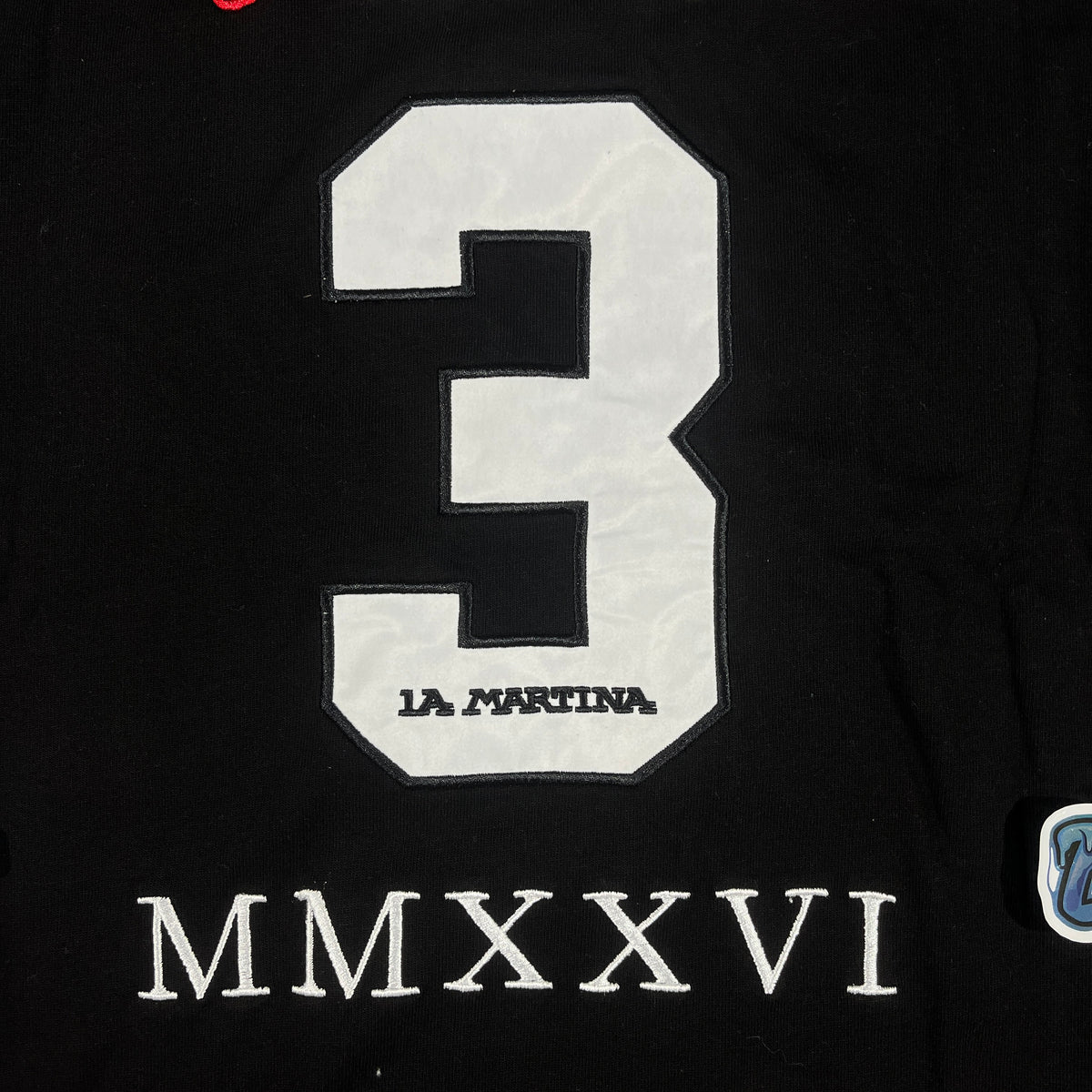 Remera Supreme x La Martina Negra L-XL