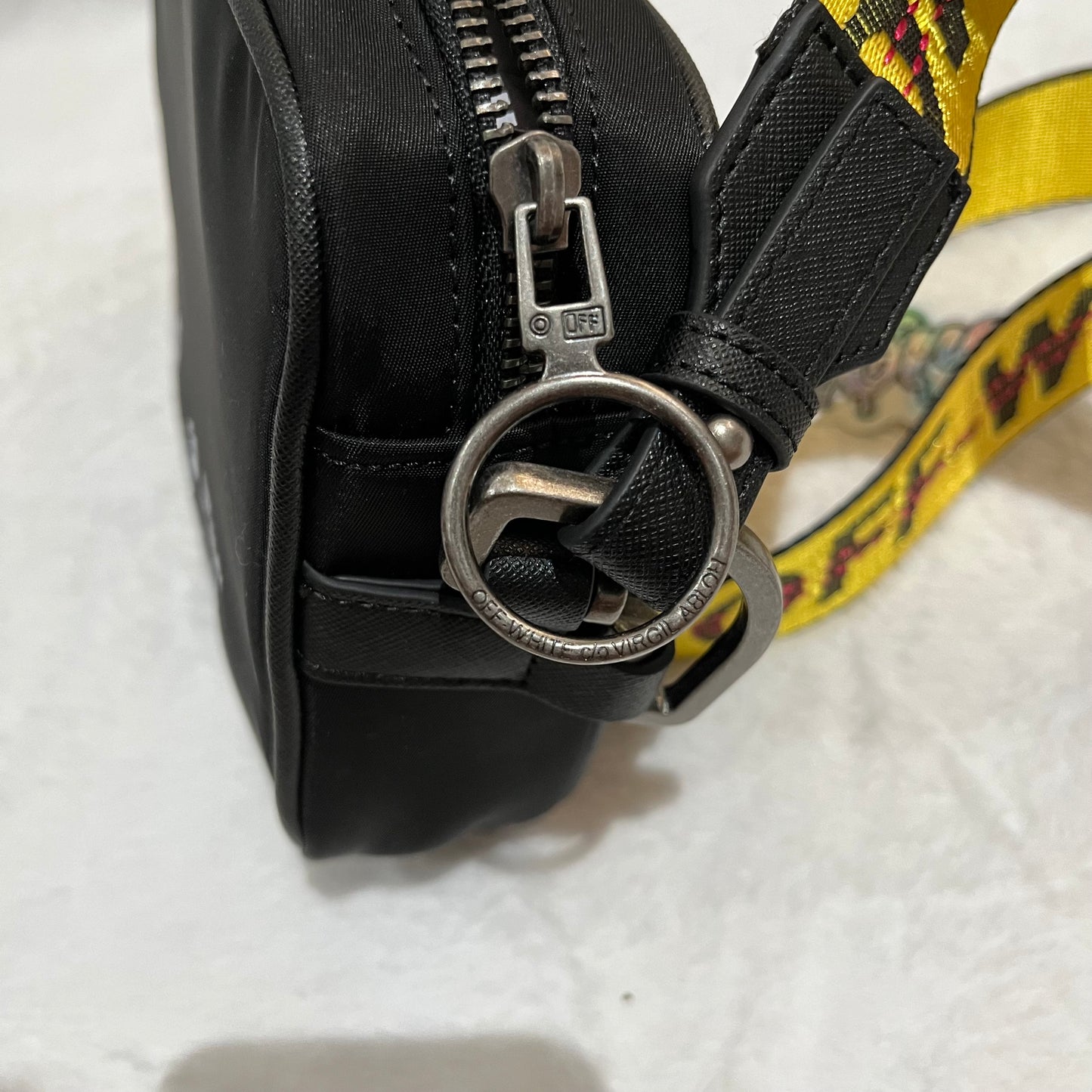 OFF WHITE LOGO CROSSBODY BAG BLACK