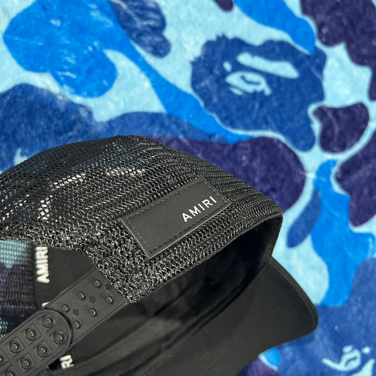 Gorra Amiri MA Brillos Trucker Blanca/Negra