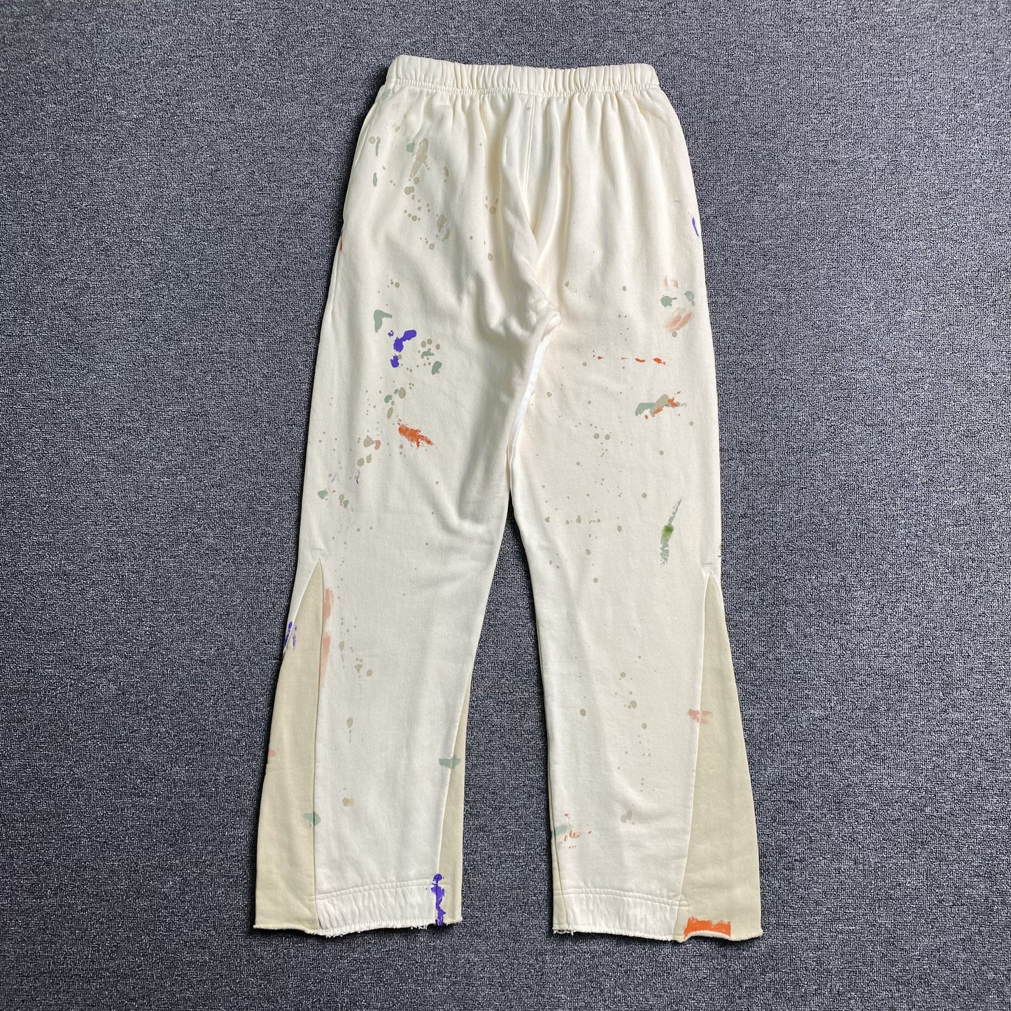 Gallery-Dept-Flare-Sweatpants-Cream-2-Drip Store Argentina