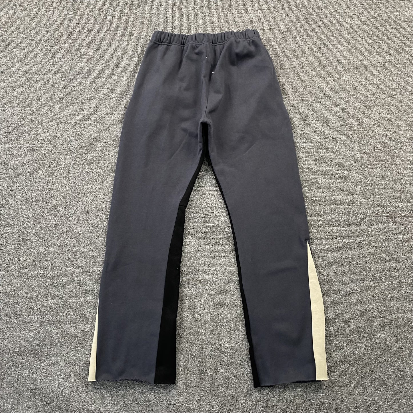 Gallery-Dept-Flared-Sweatpants-Grey-2-Drip Store Argentina