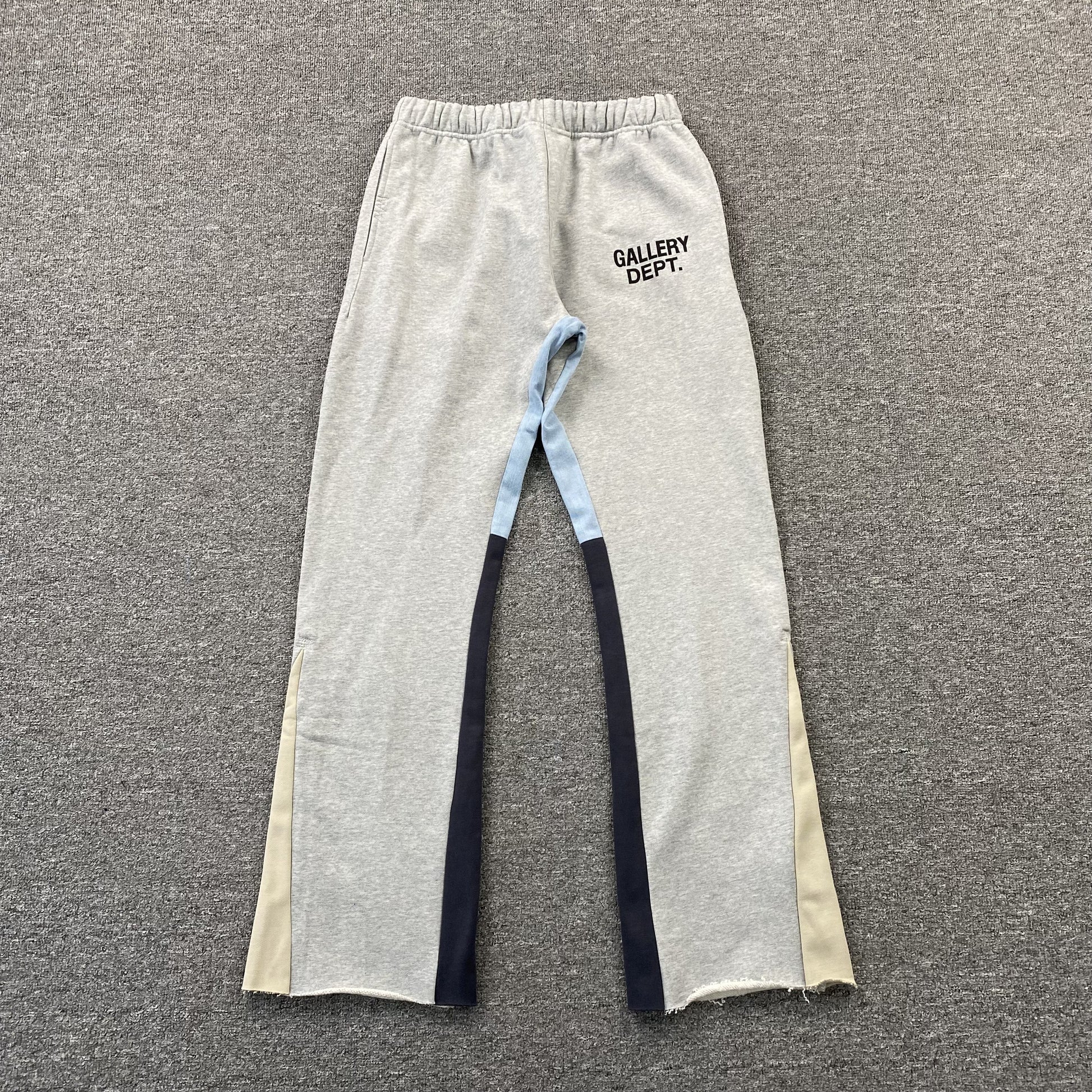 Gallery-Dept-Flared-Sweatpants-Grey_99f12882-Drip Store Argentina