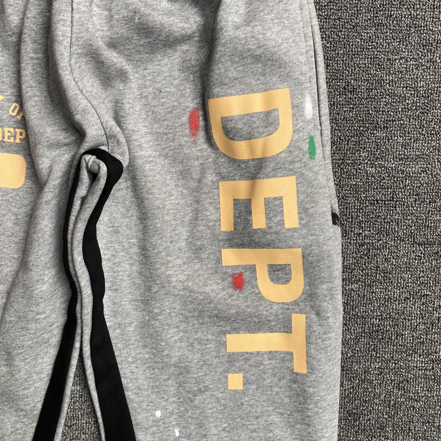 Gallery-Dept-Painted-Sweatpants-Grey-3_70b2209c-Drip Store Argentina