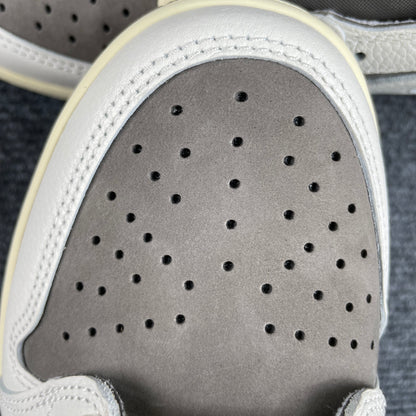 Jordan 1 Low X Travis Scott Og Reverse Mocha