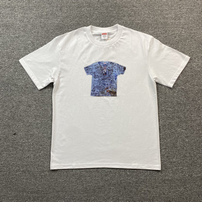 Supreme-30th-Anniversary-First-Tee-White-Drip Store Argentina