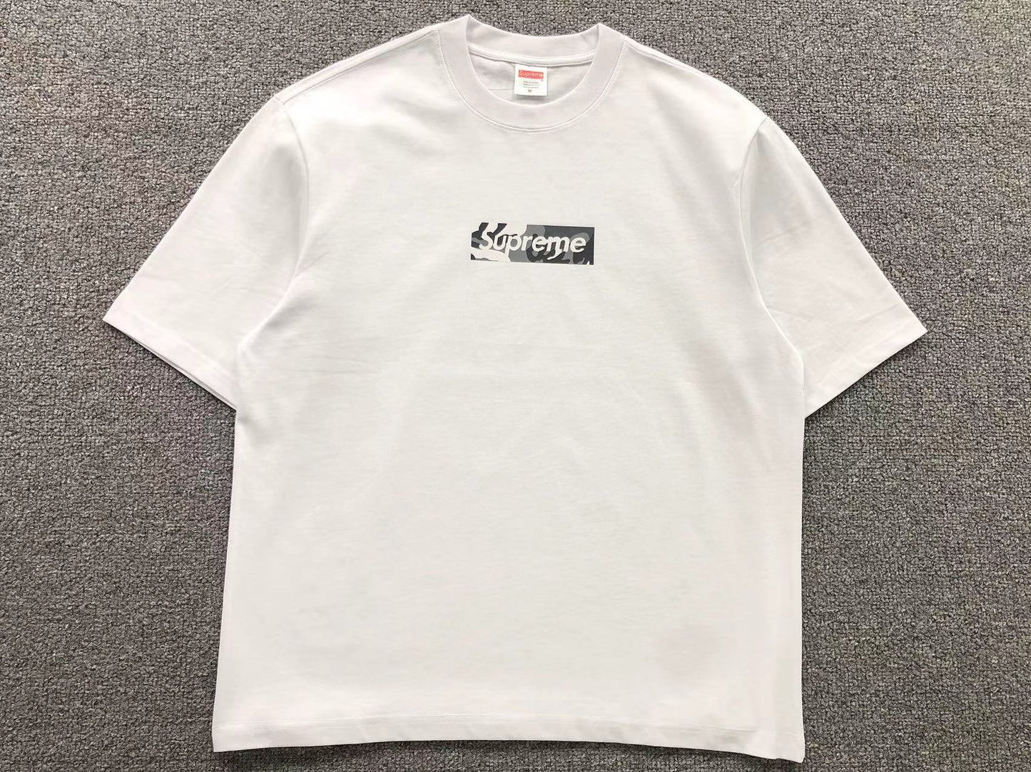Supreme-Miami-Box-Logo-Tee-White-Drip Store Argentina