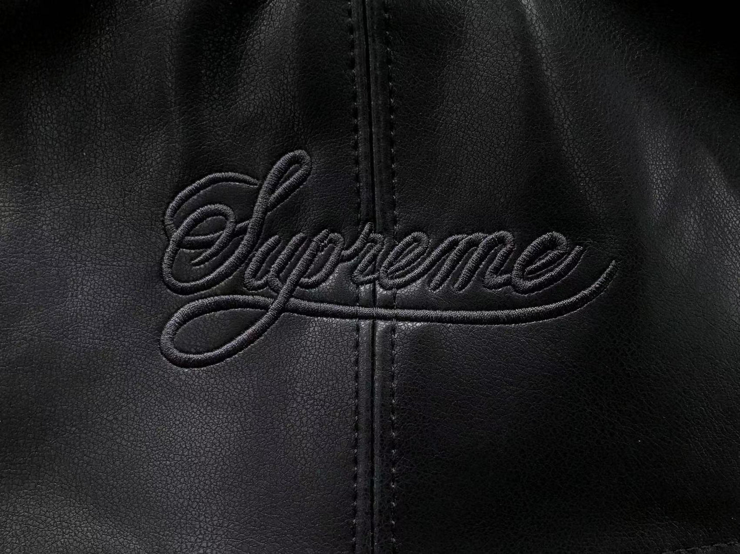 Supreme-Nike-Leather-Varsity-Jacket-Black-9-Drip Store Argentina
