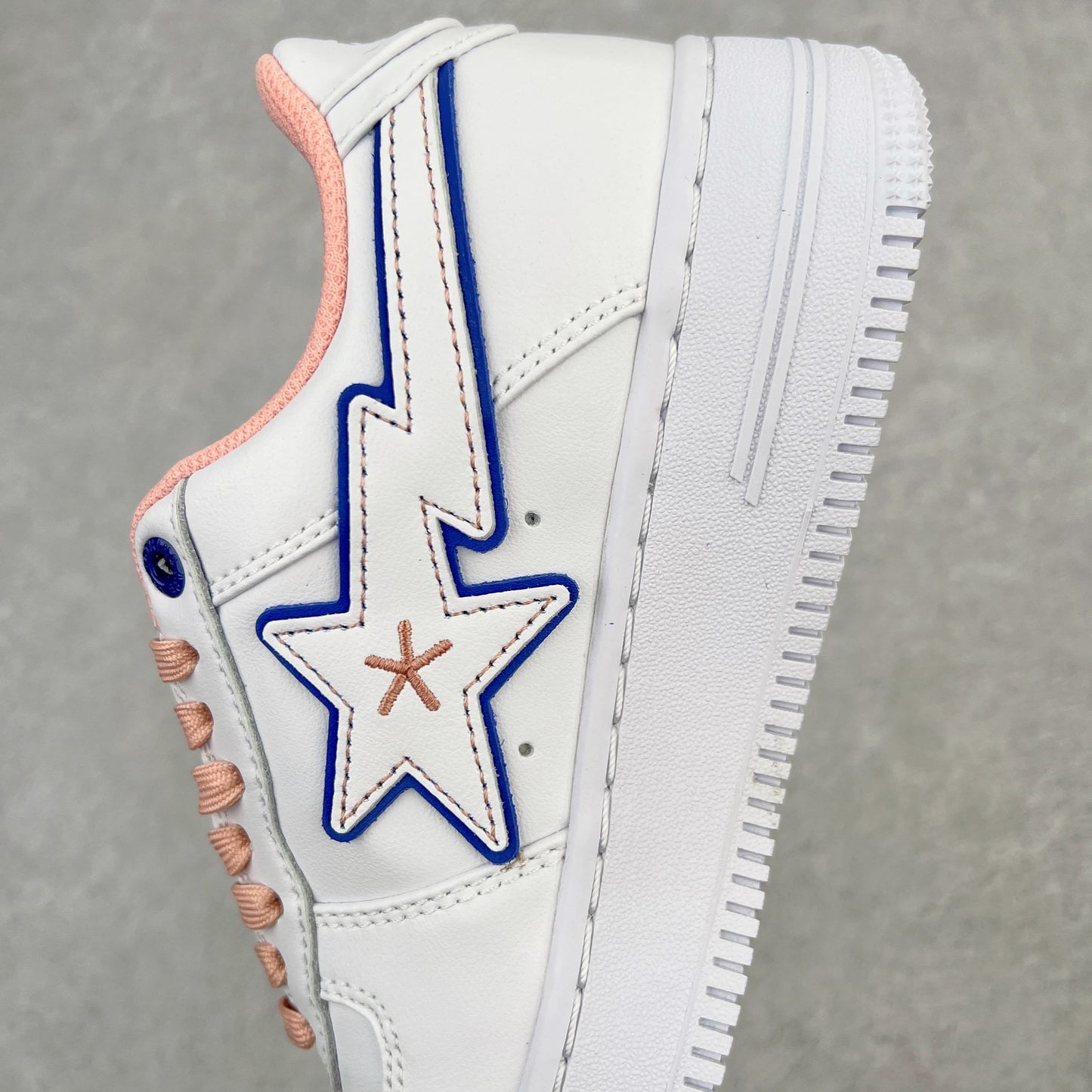 A Bathing Ape Bape Sta BAPY Blanco Rosa