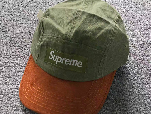 Gorra Supreme Suede Visor Camp Cap Light Olive