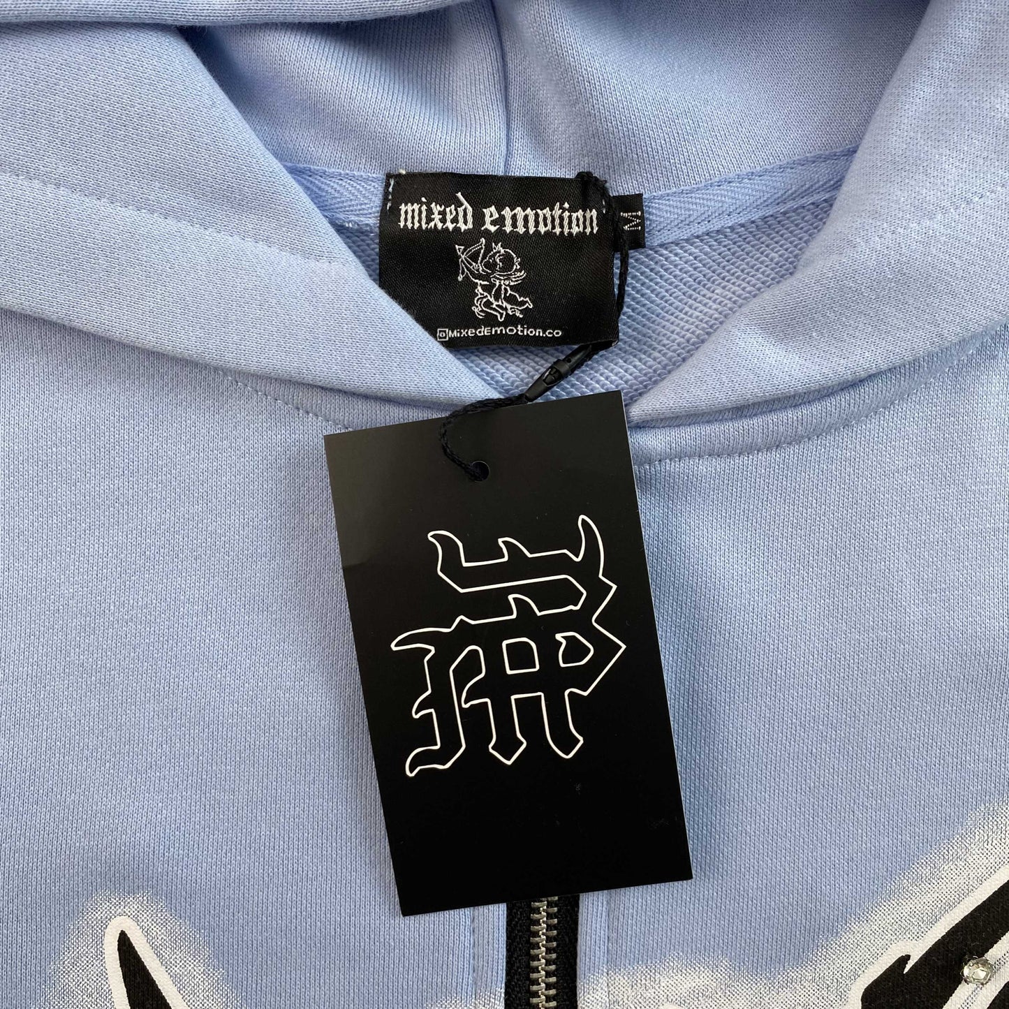 Campera Mixed Emotion Graffiti Celeste
