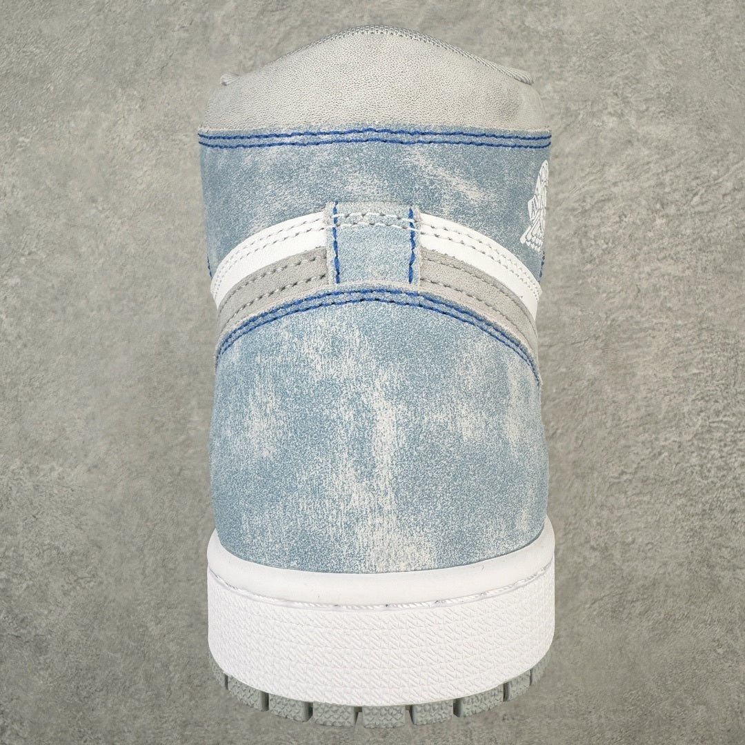 AIR JORDAN 1 HIGH "HYPER ROYAL"