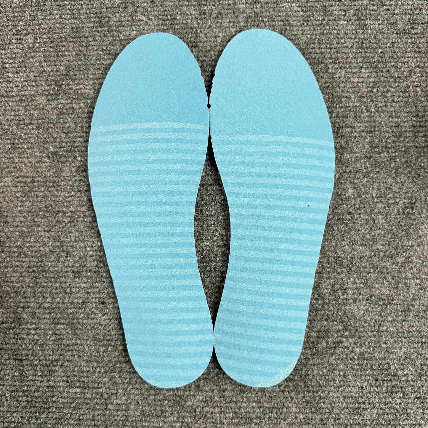 AIR JORDAN 1 HIGH RETRO "BLACK TOE" (2016)