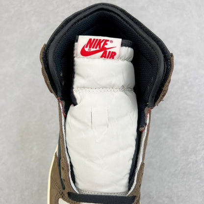 AIR JORDAN 1 HIGH "TRAVIS SCOTT"