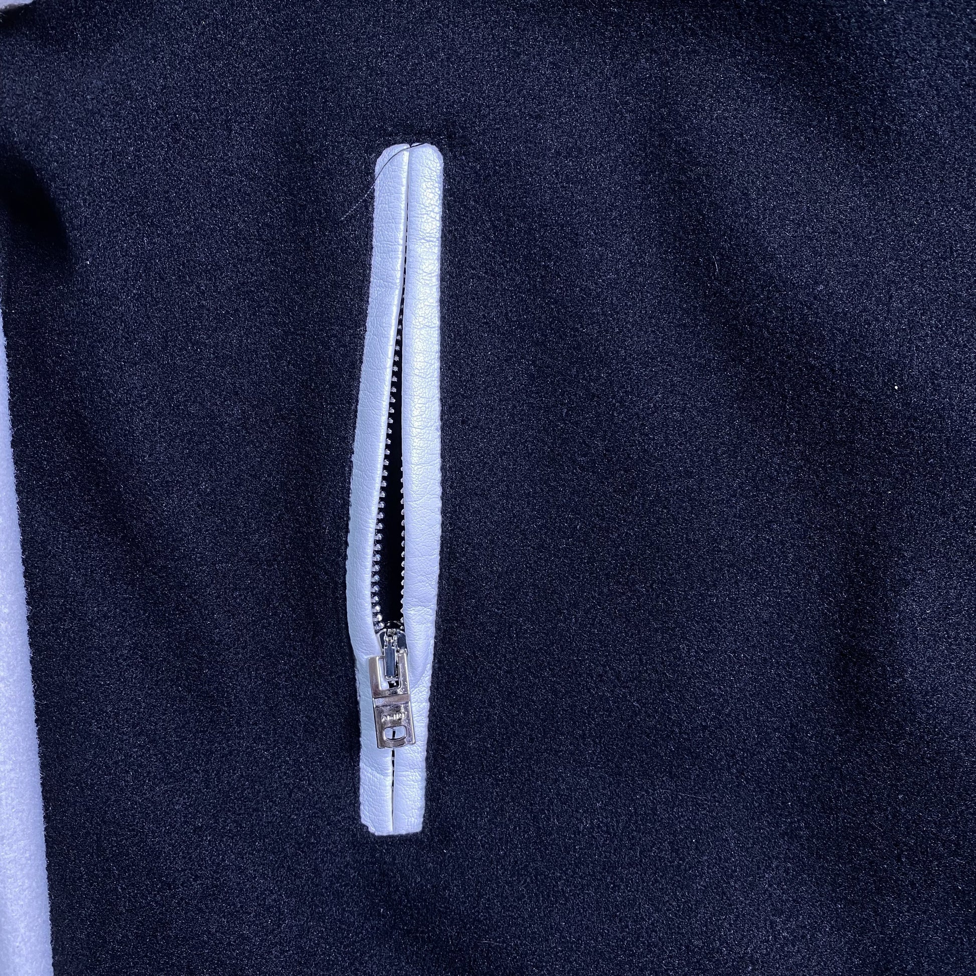 amiri-bones-bomber-jacket-black-10-Drip Store Argentina