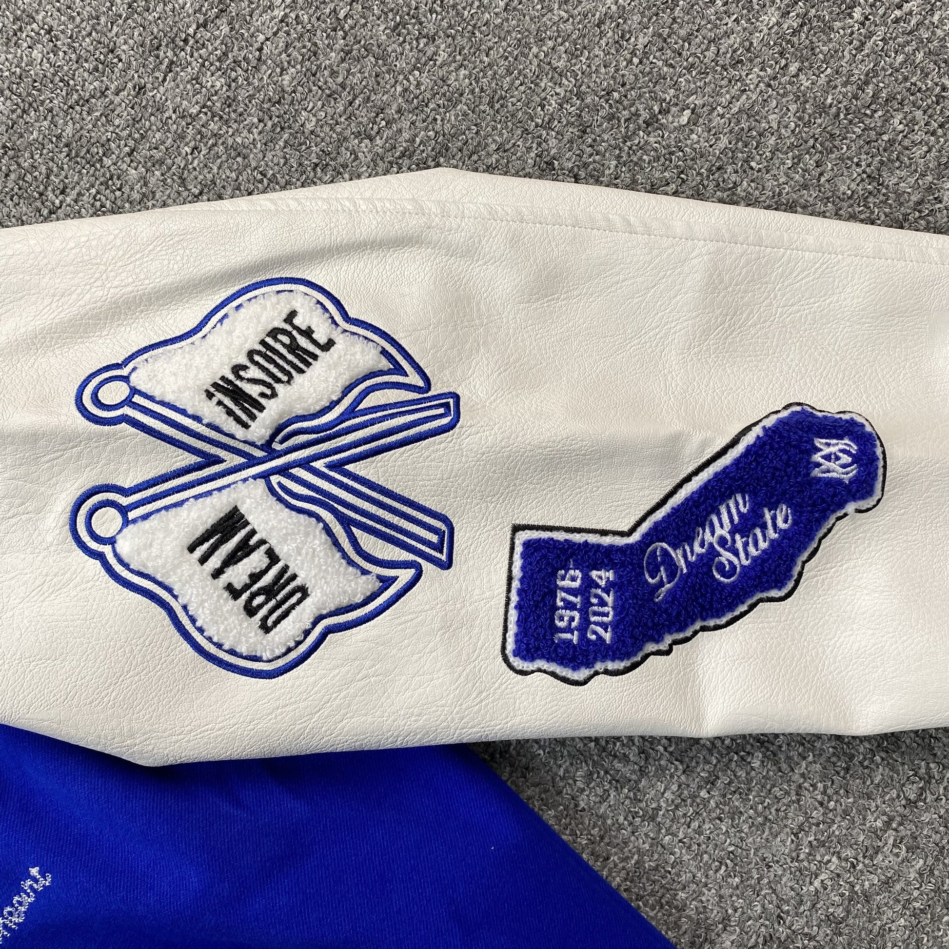 amiri-dream-team-varsity-bomber-jacket-blue-8-Drip Store Argentina