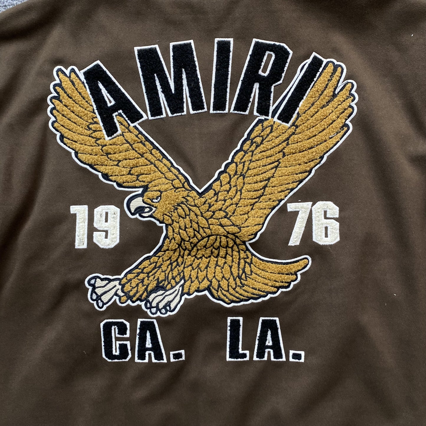 amiri-eagle-bomber-jacket-brown-3-Drip Store Argentina