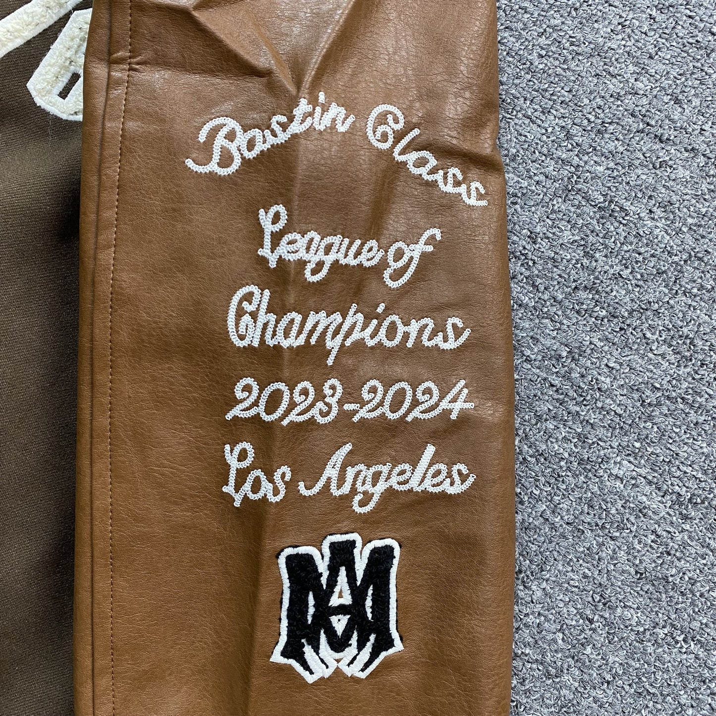 amiri-eagle-bomber-jacket-brown-7-Drip Store Argentina