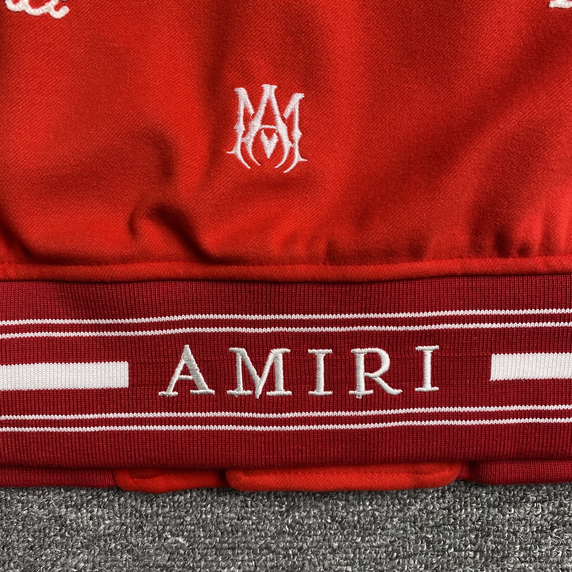 amiri-logo-patch-varsity-jacket-red-12-Drip Store Argentina