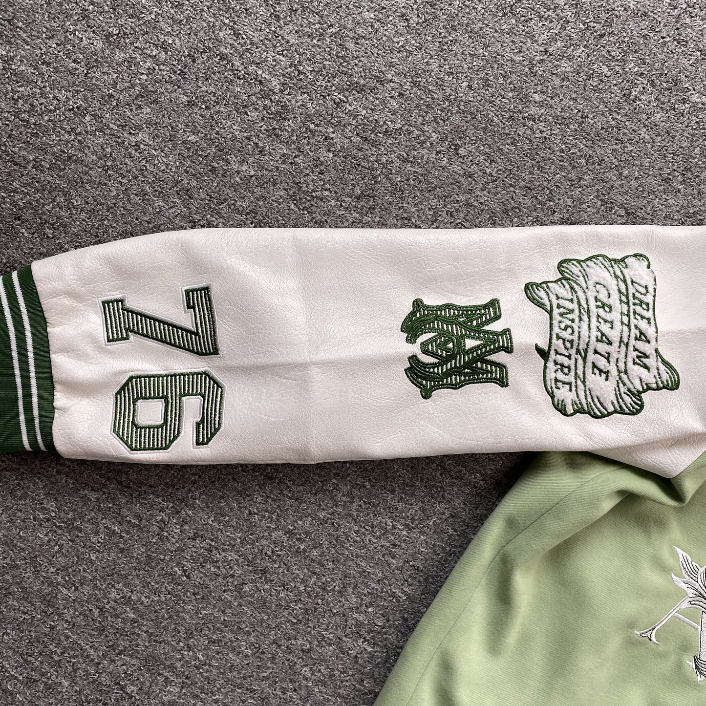 amiri-ma-angel-varsity-bomber-jacket-green-6-Drip Store Argentina