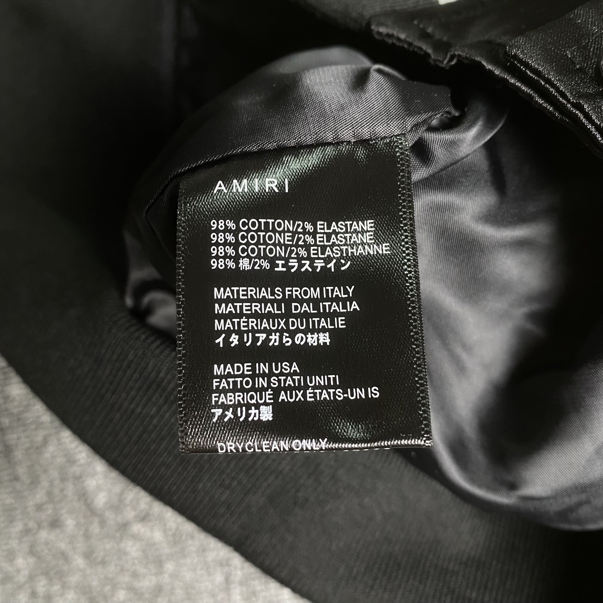 amiri-satin-flames-souvenir-varsity-bomber-jacket-black-6-Drip Store Argentina