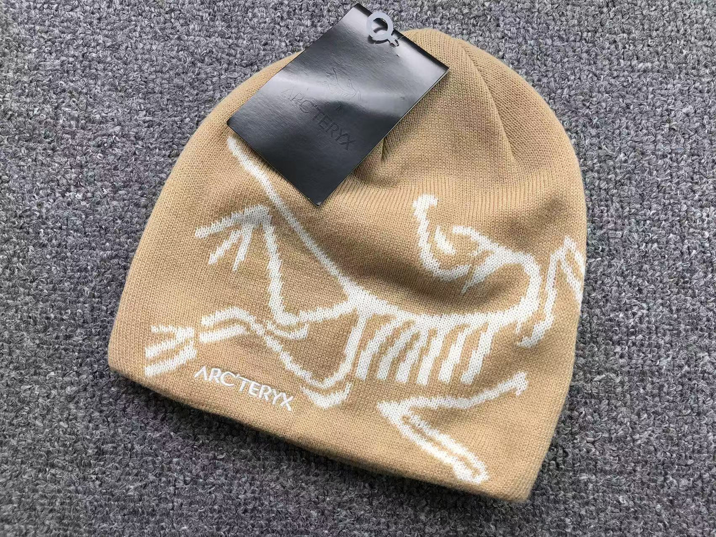 arcteryx-bird-head-toque-beanie-beige-Drip Store Argentina