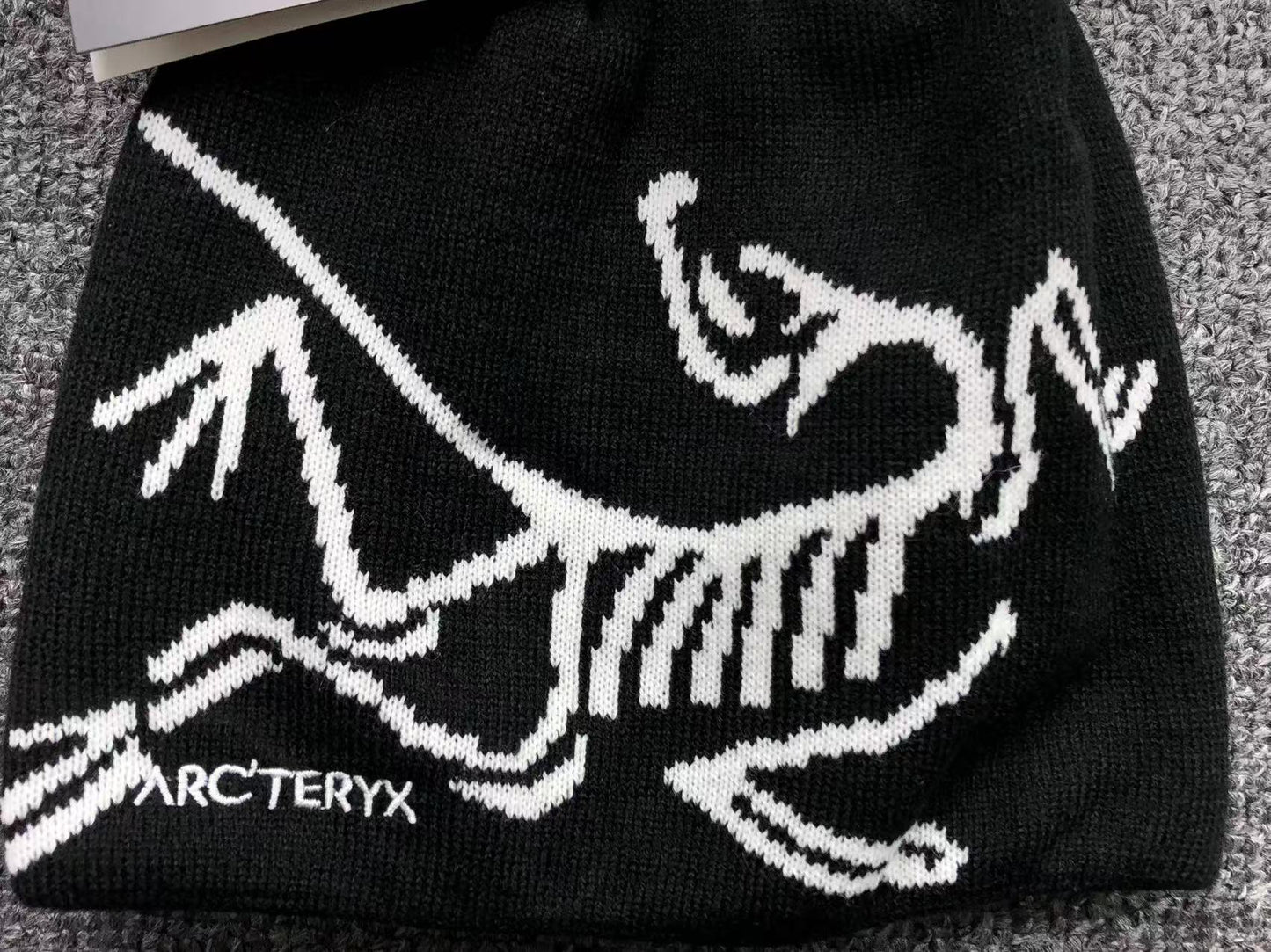 arcteryx-bird-head-toque-beanie-black-2-Drip Store Argentina