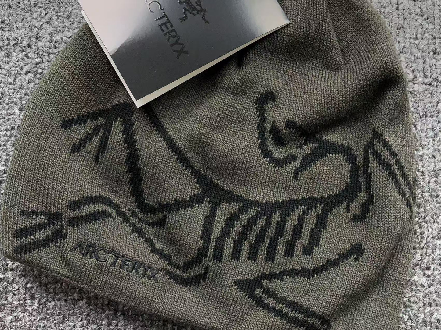 arcteryx-bird-head-toque-beanie-grey-2-Drip Store Argentina
