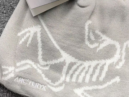 arcteryx-bird-head-toque-beanie-grey-3_ee334f3a-Drip Store Argentina