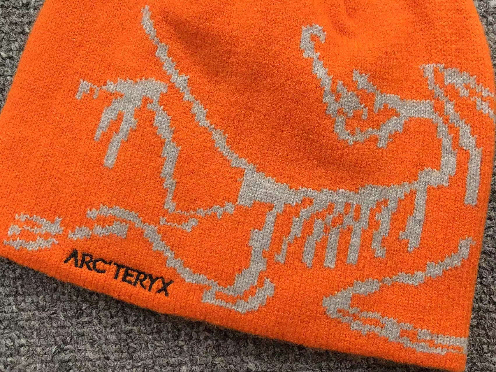 arcteryx-bird-head-toque-beanie-orange-3_565e04a2-Drip Store Argentina