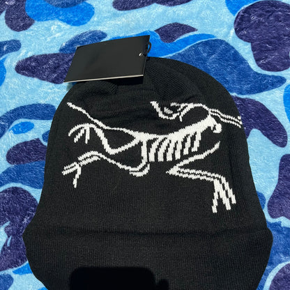 arcteryx-bird-word-toque-beanie-black-3-Drip Store Argentina