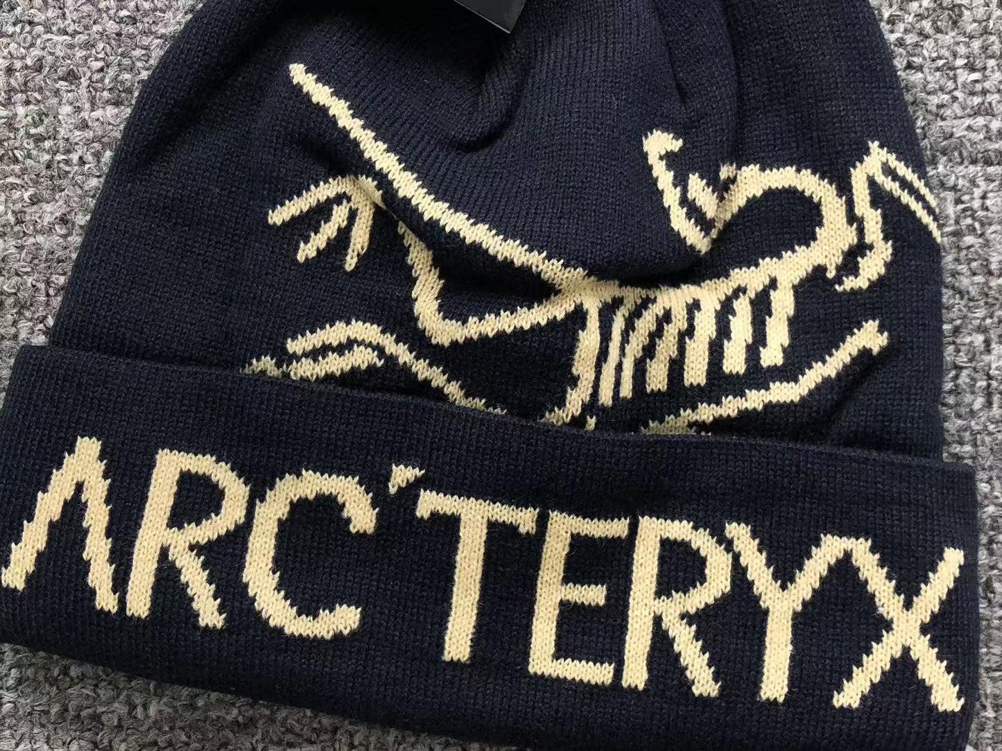 arcteryx-bird-word-toque-beanie-navy-2-Drip Store Argentina