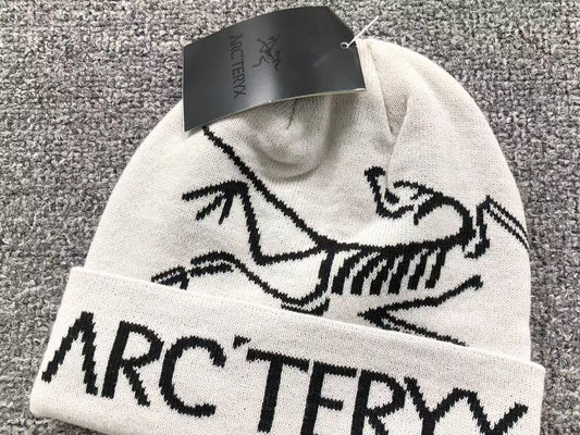 arcteryx-bird-word-toque-beanie-white-2-Drip Store Argentina