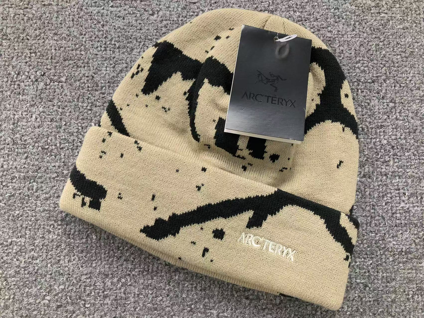 arcteryx-grotto-toque-beanie-beige-Drip Store Argentina