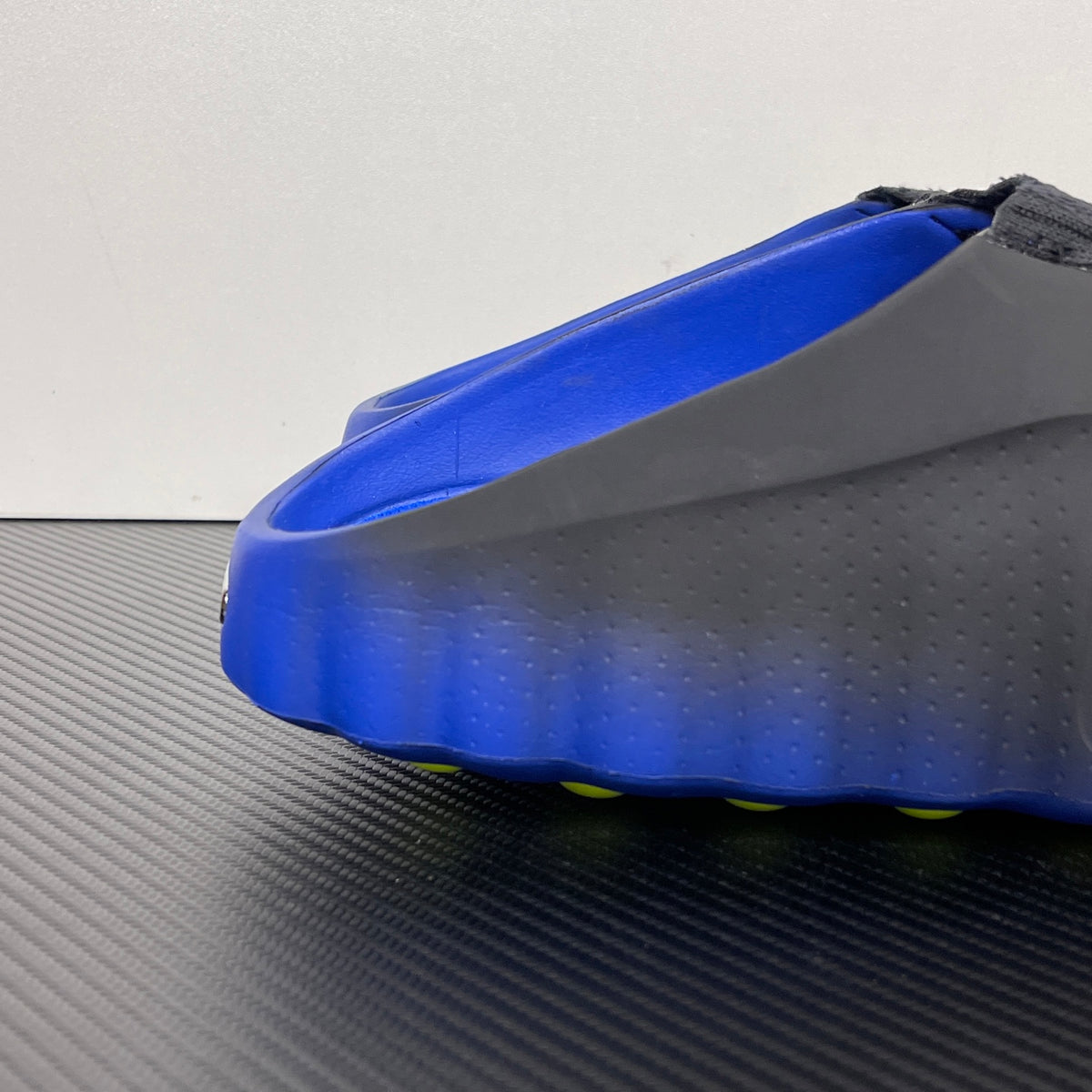 Nike Mind 001 Flyknit Slide Hyper Royal Black