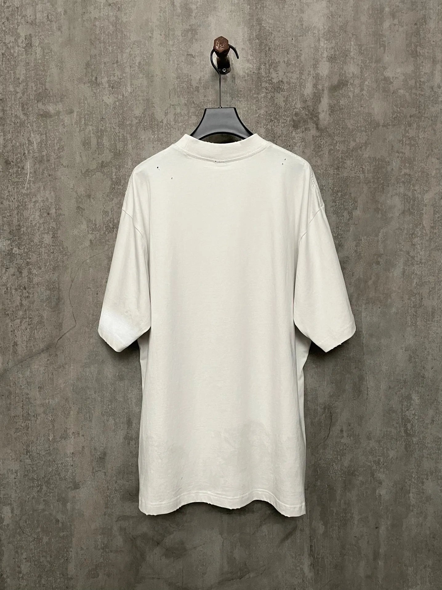 balenciaga-3b-stencil-t-shirt-white-3-Drip Store Argentina