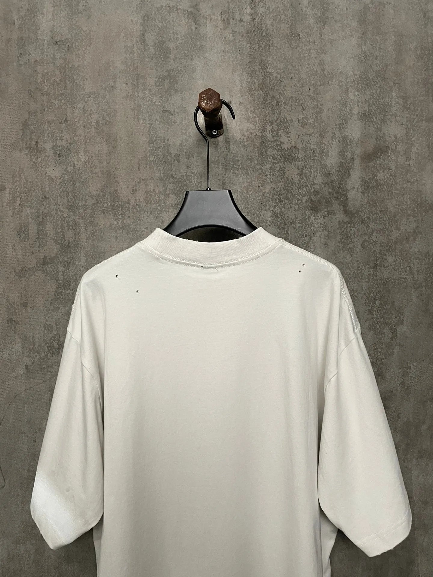 balenciaga-3b-stencil-t-shirt-white-5-Drip Store Argentina