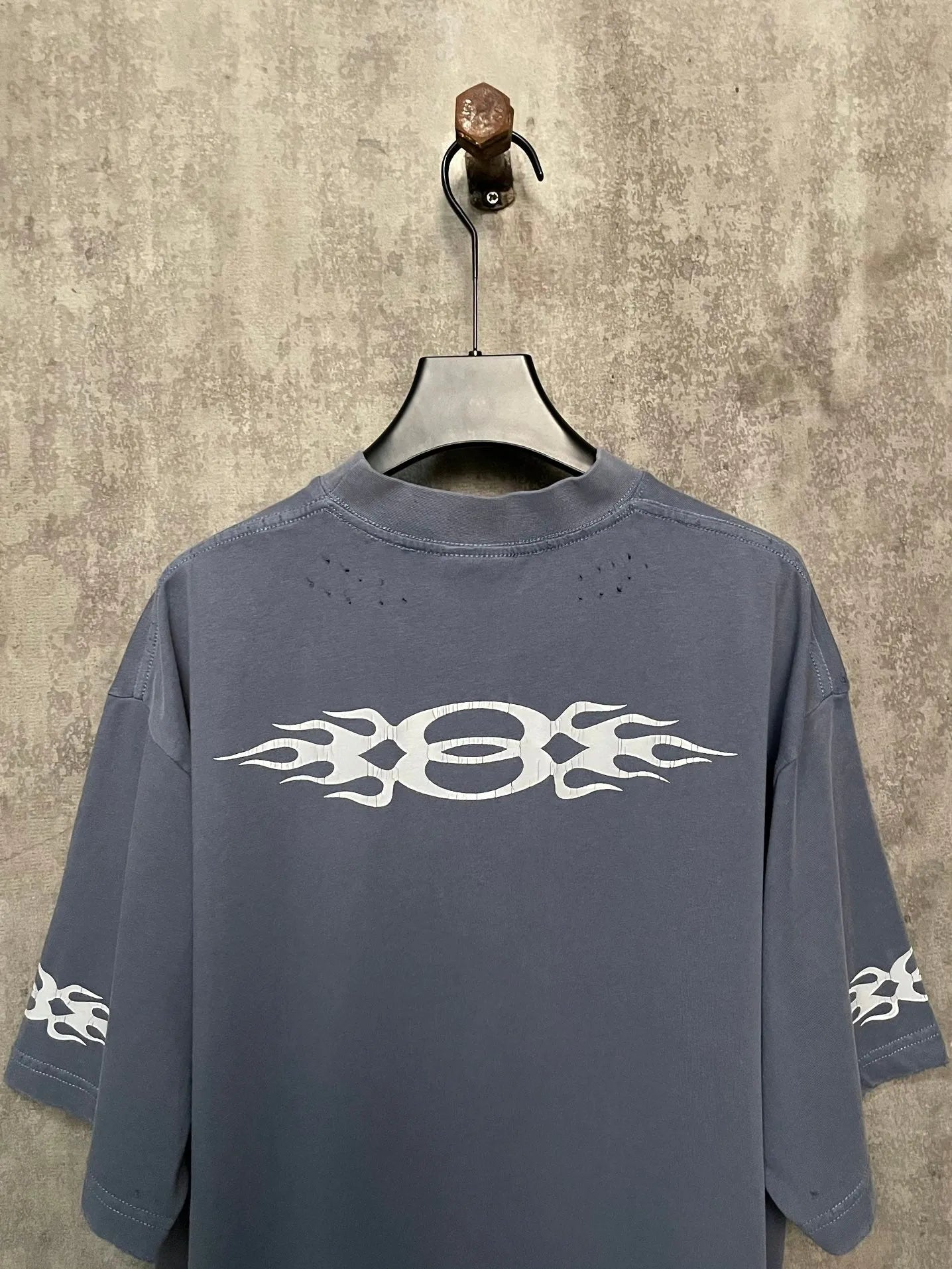 balenciaga-burning-unity-t-shirt-blue-4-Drip Store Argentina