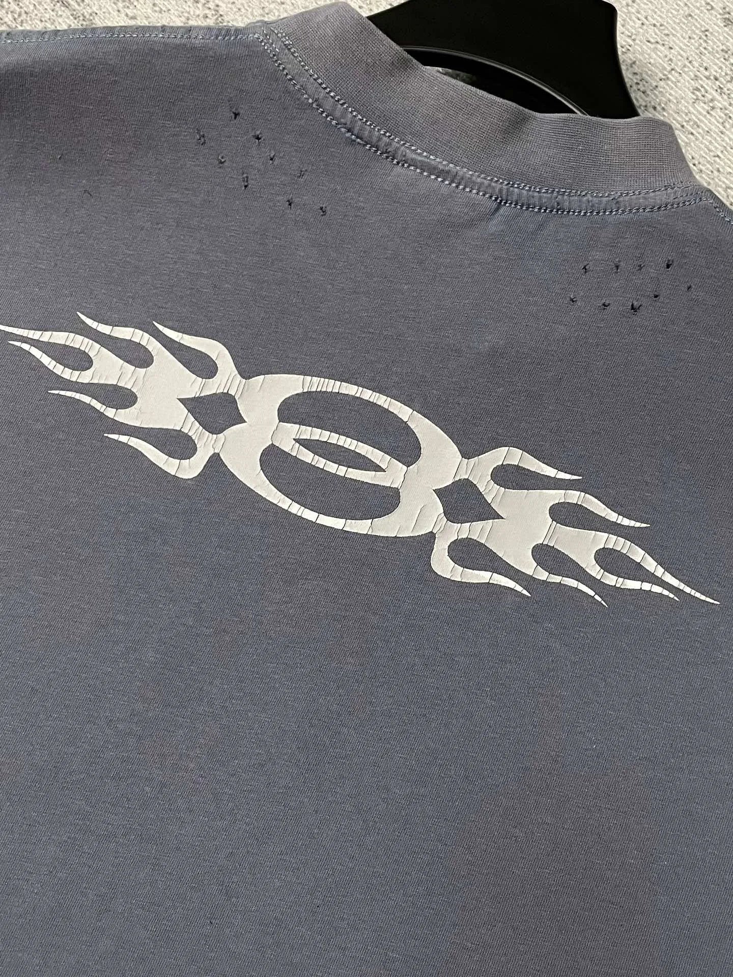 balenciaga-burning-unity-t-shirt-blue-6-Drip Store Argentina