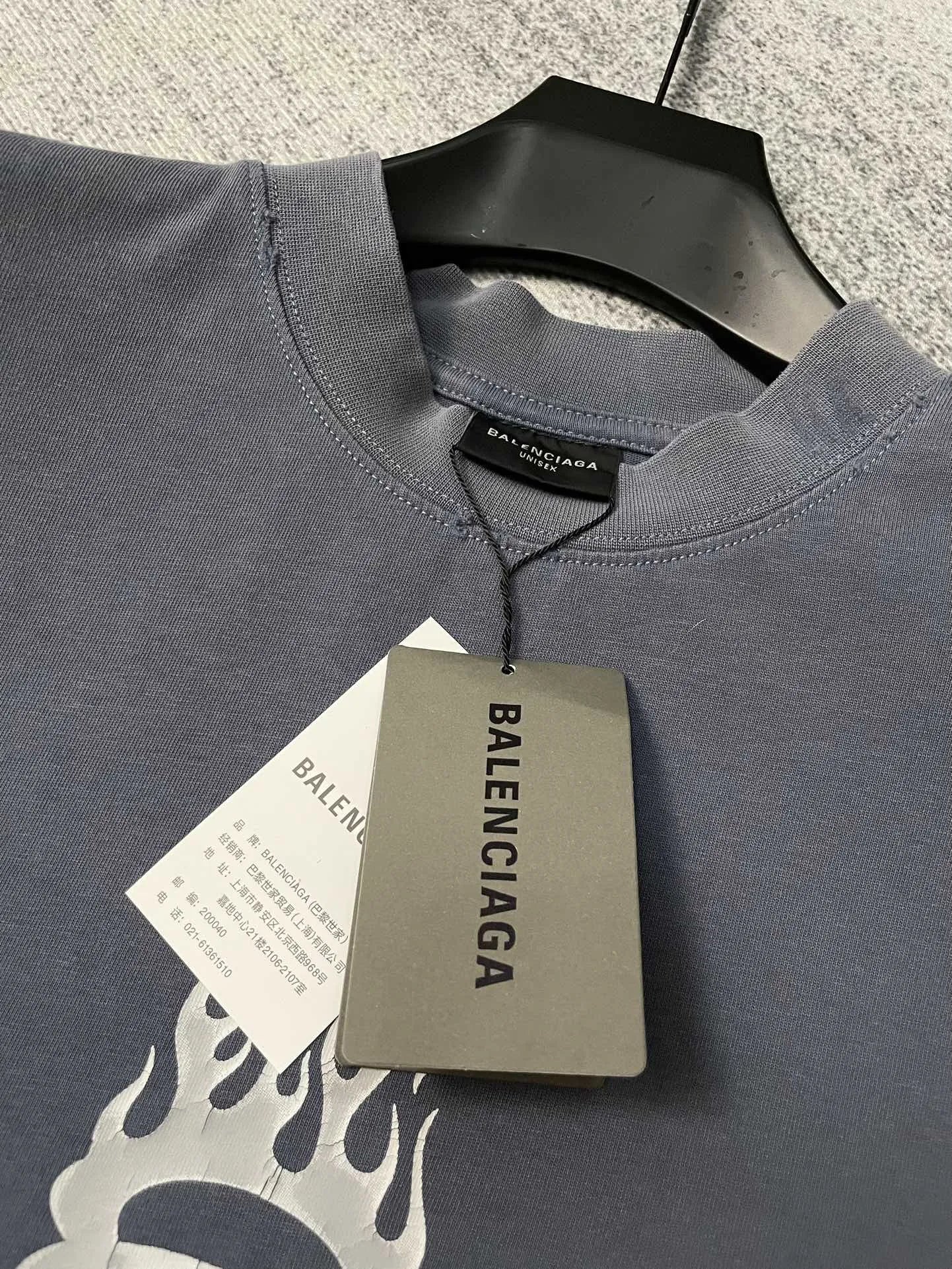 balenciaga-burning-unity-t-shirt-blue-9-Drip Store Argentina