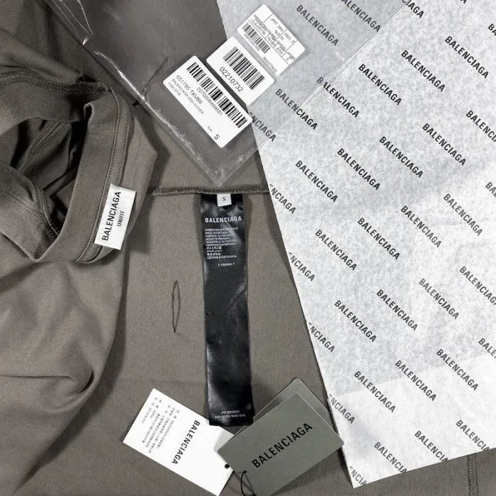 balenciaga-caps-destroyed-flatground-t-shirt-brown-7-Drip Store Argentina