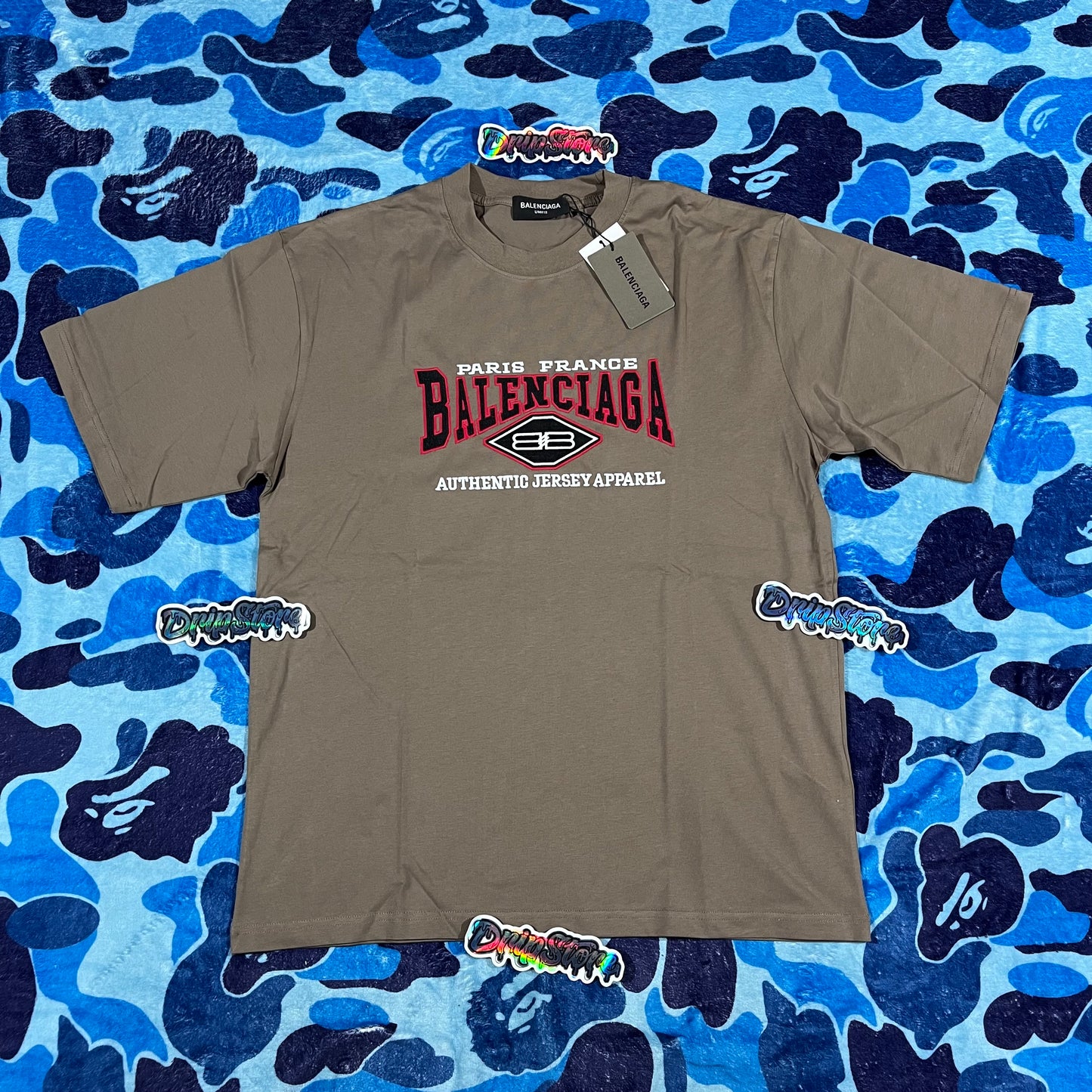 Remera Balenciaga Logo Print Marrón