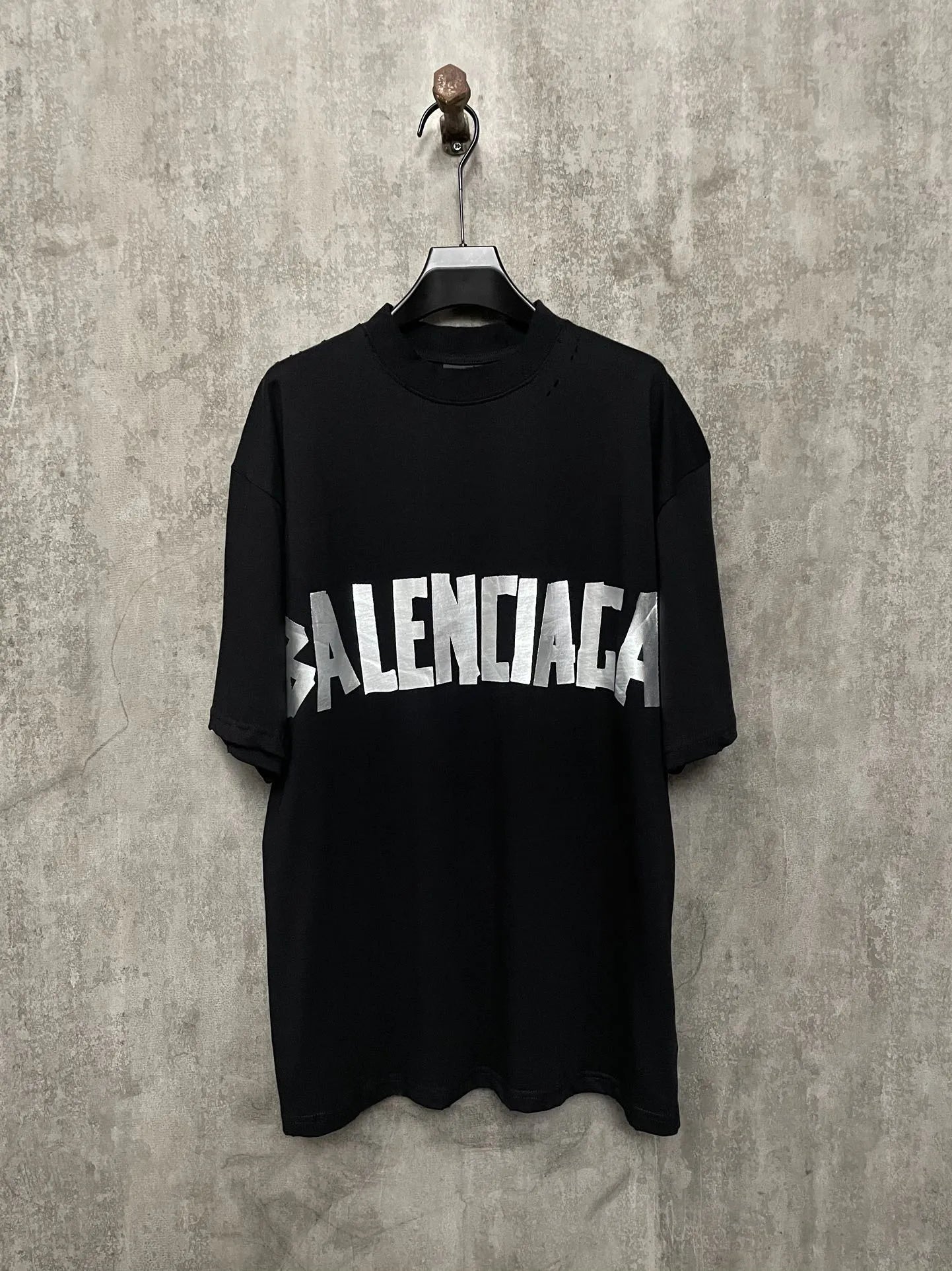 balenciaga-new-tape-type-t-shirt-black-Drip Store Argentina